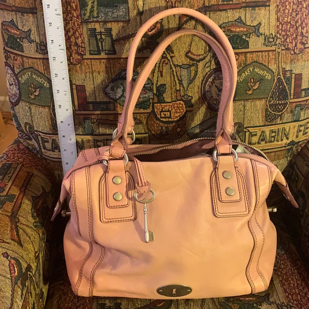 Fossil pink leather shoulder bag